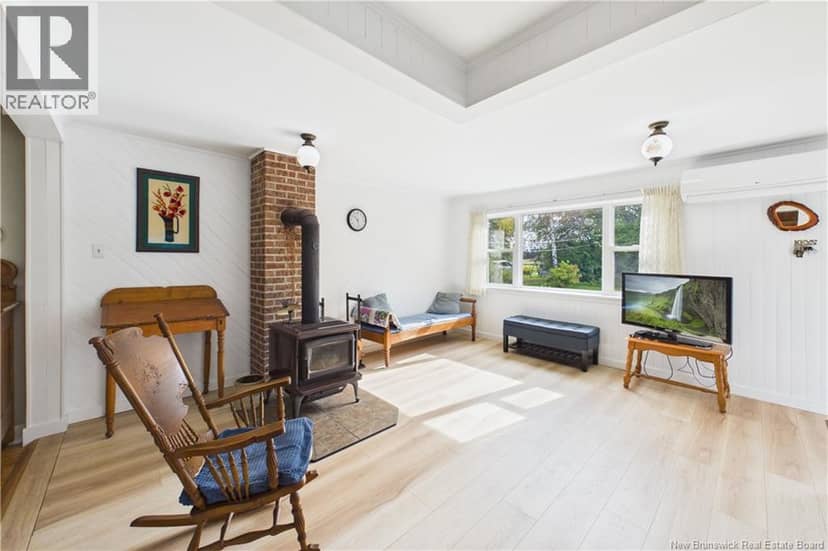 13 Squire Street — photo 25 of 35