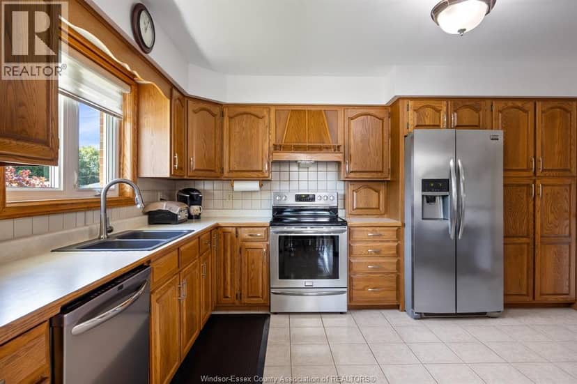 1545 Willow Drive — photo 9 of 30