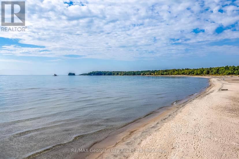 100 Nottawaga Drive, Tiny, photo 2