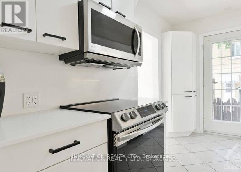 391 Greenwood Avenue — photo 11 of 37