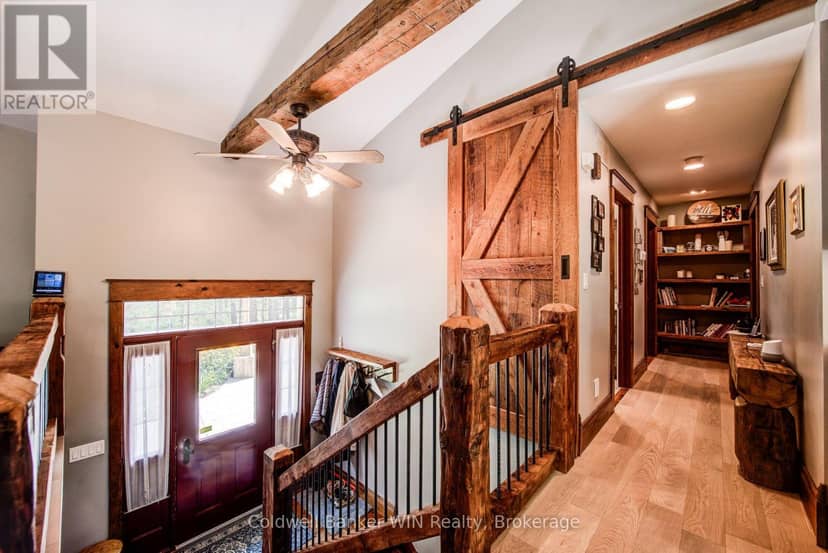 7356 Sideroad 12, Mapleton, photo 3