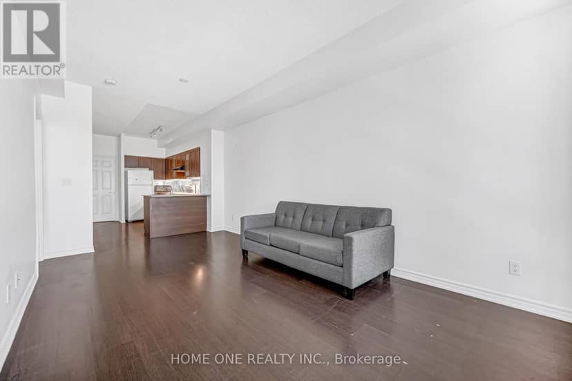 2604 - 761 Bay Street — photo 23 of 39