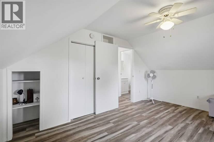 5120 53 Avenue — photo 19 of 34