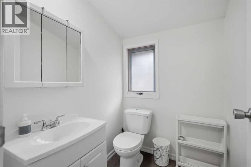 5120 53 Avenue — photo 20 of 34