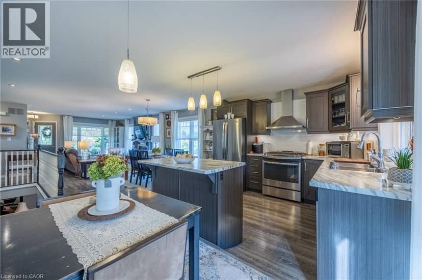 55 BACKUS Drive — photo 9 of 40