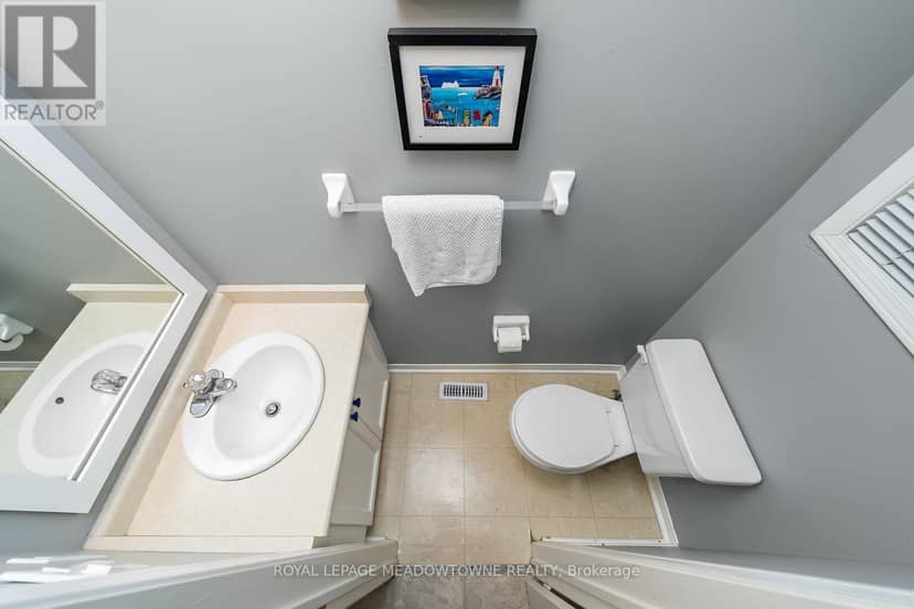 87 - 200 Cresthaven Road — photo 18 of 37