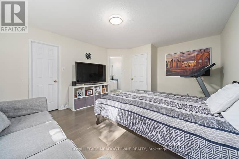 87 - 200 Cresthaven Road — photo 21 of 37