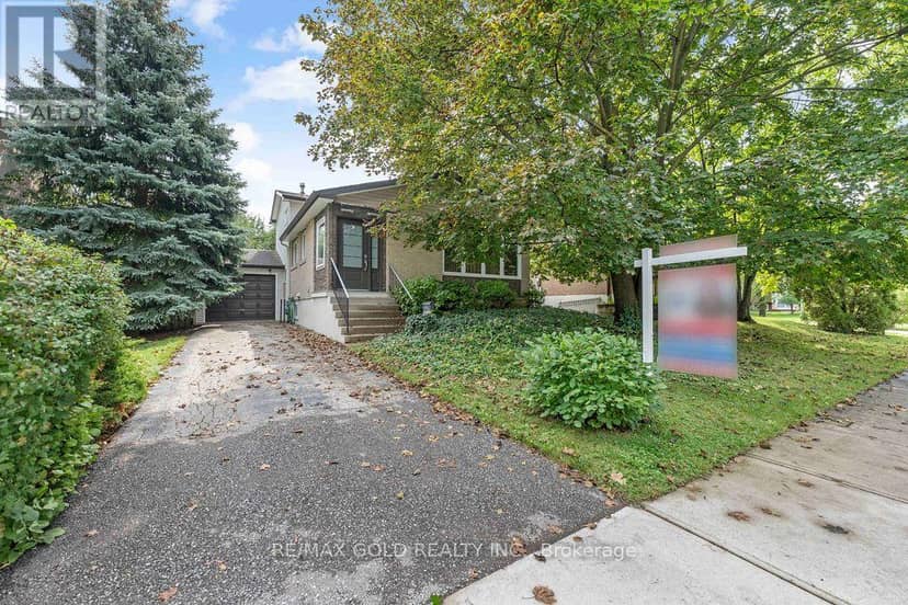 29 Carberry Crescent — photo 1 of 40