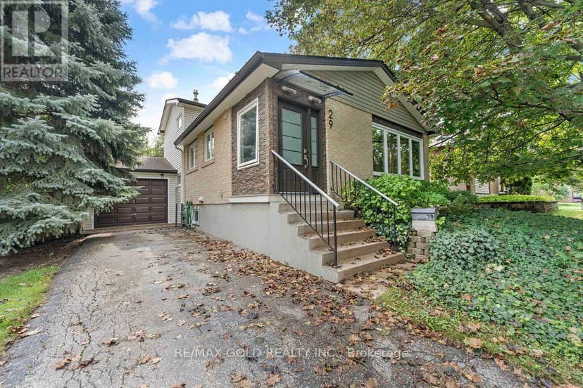 29 Carberry Crescent — photo 2 of 40