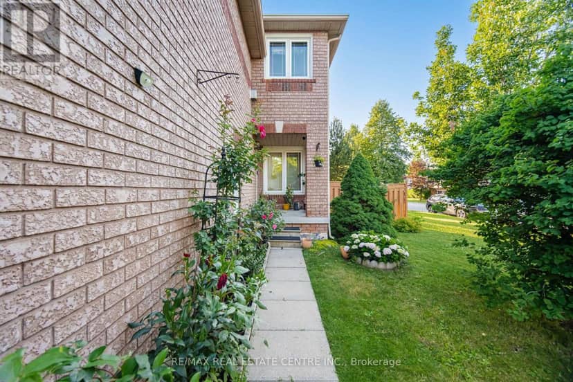 3725 Althorpe Circle — photo 2 of 40