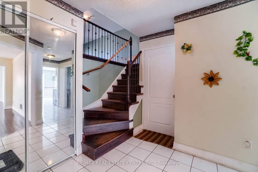 3725 Althorpe Circle — photo 21 of 40