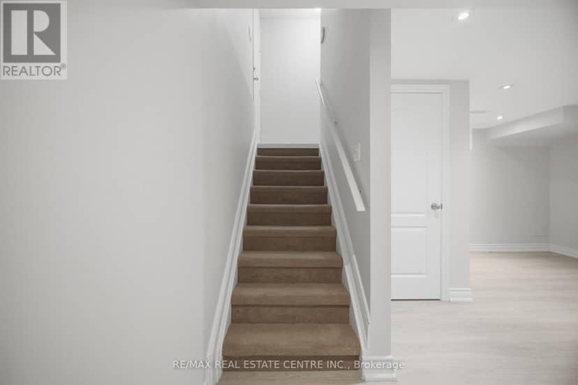 3725 Althorpe Circle — photo 30 of 40