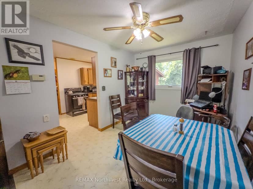 693 Carlton Road — photo 12 of 40