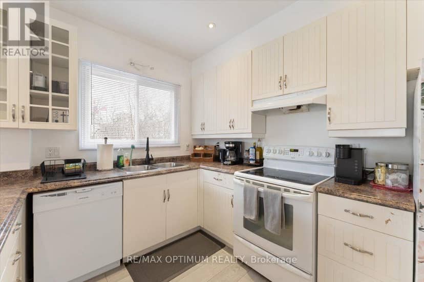 1019 Beach Boulevard — photo 12 of 40