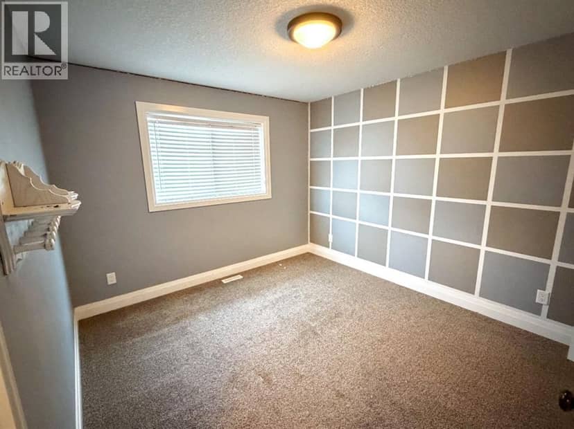 8517 70A Avenue — photo 26 of 38