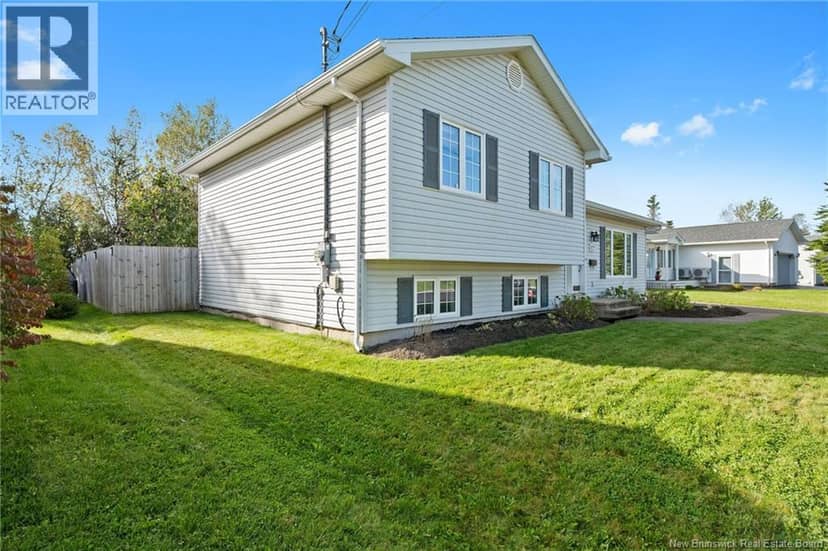 122 Dolbeau Street — photo 36 of 40