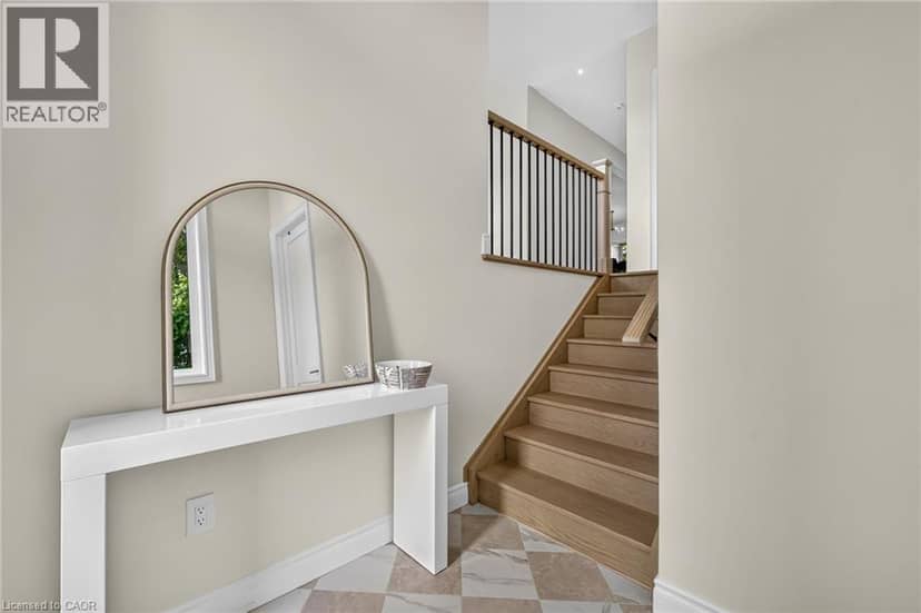 67 CIELO Court, Hamilton, photo 3