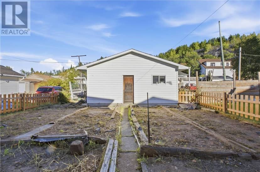 380 Melvin Avenue — photo 21 of 23