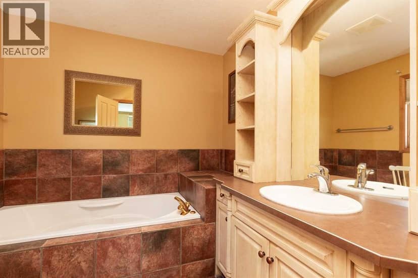 151 Riverdale Terrace W — photo 21 of 40