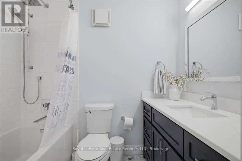5 - 2120 Marine Drive — photo 18 of 39