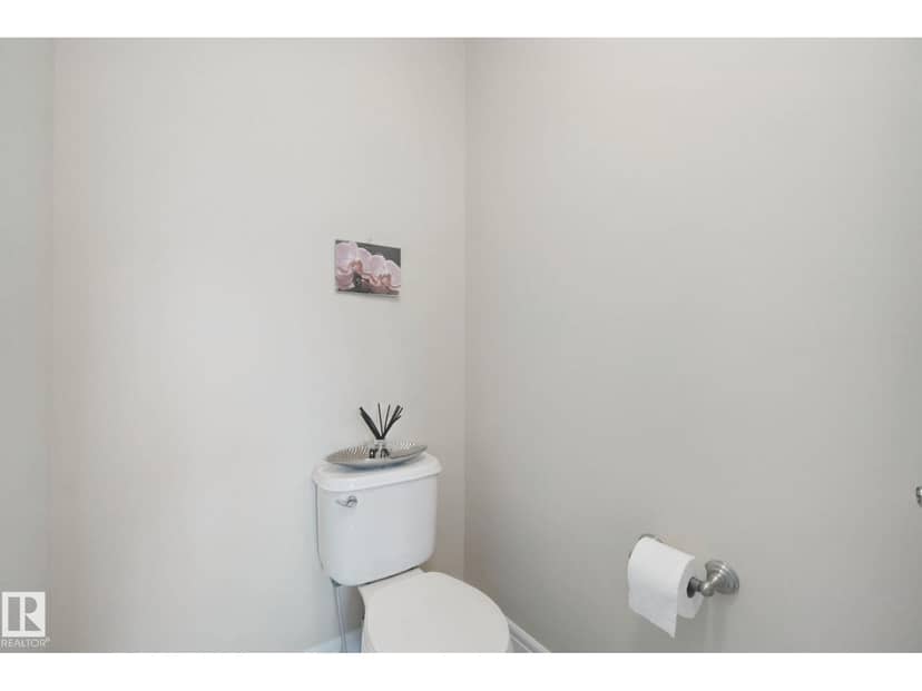 6415 Sandin Cr NW — photo 36 of 40