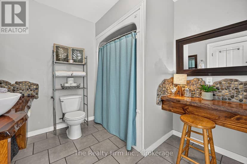 164 Victoria Street — photo 40 of 40