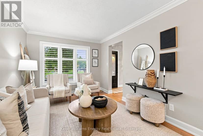 61 Fernbank Place — photo 15 of 40