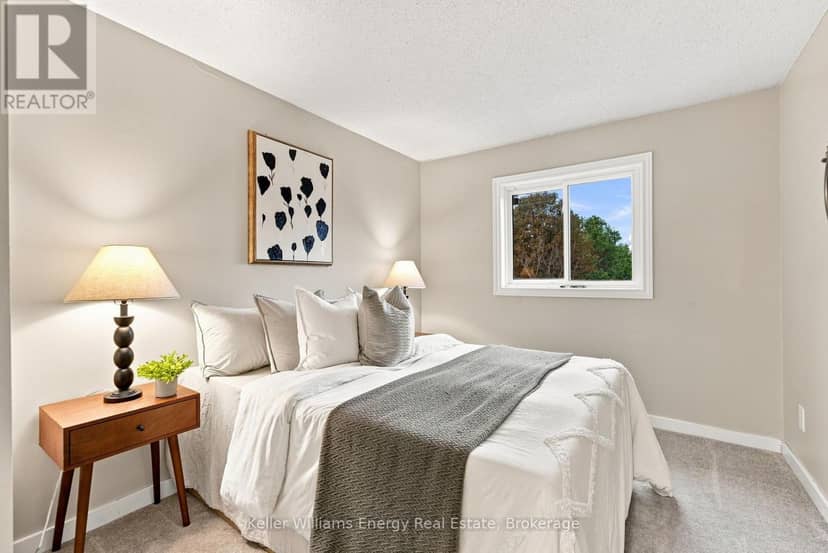 61 Fernbank Place — photo 21 of 40