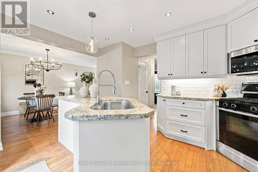 61 Fernbank Place, Whitby, photo 8