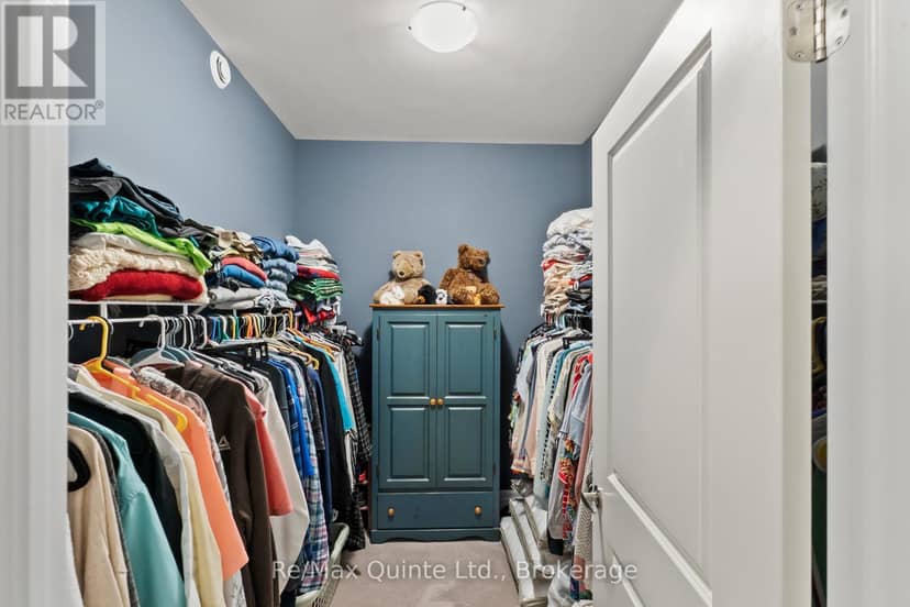 25 Powerline Road — photo 23 of 40