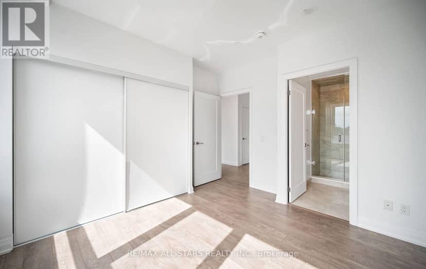 315 - 286 Main Street — photo 19 of 40
