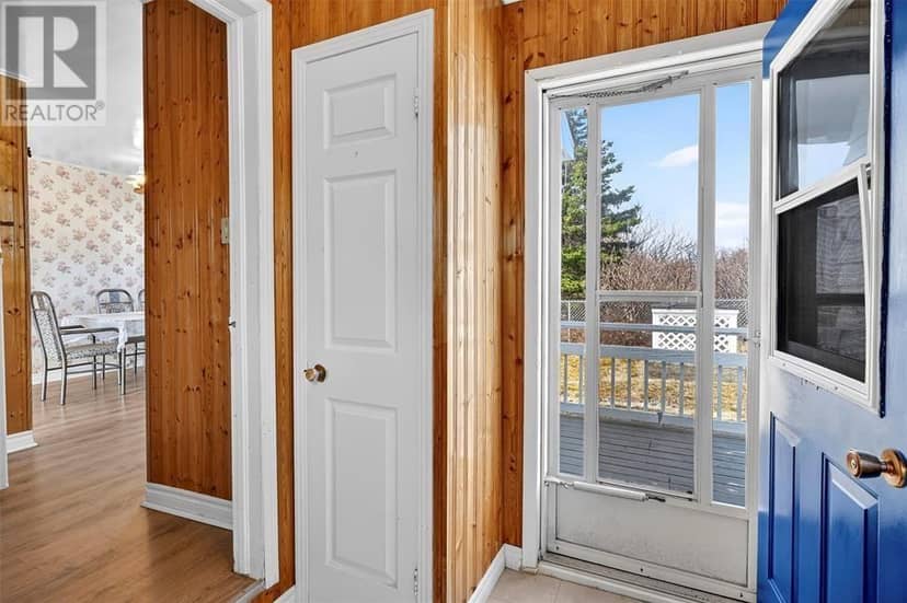 12-14 Barnes Road — photo 10 of 33