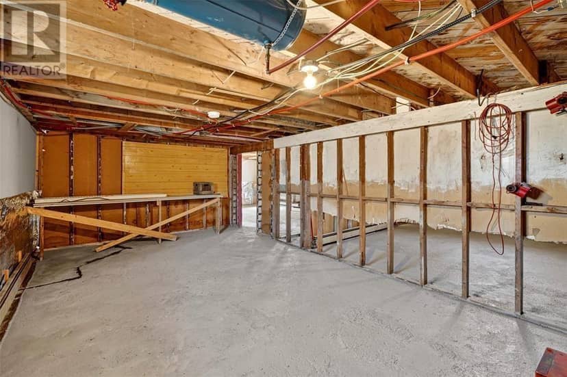 12-14 Barnes Road — photo 30 of 33