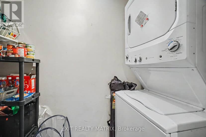 302 - 1589 St. Bernard Street — photo 19 of 33