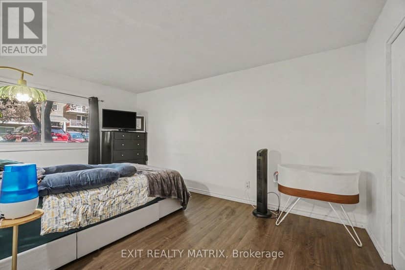 302 - 1589 St. Bernard Street — photo 21 of 33