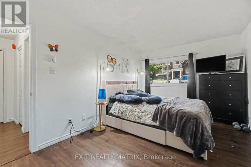 302 - 1589 St. Bernard Street — photo 22 of 33