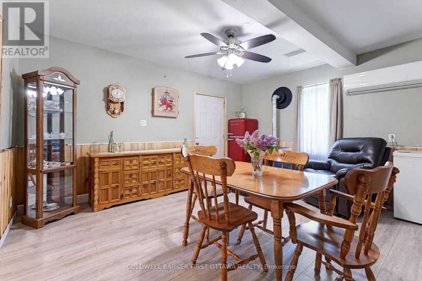 400 Buttermilk Hill Road — photo 12 of 37