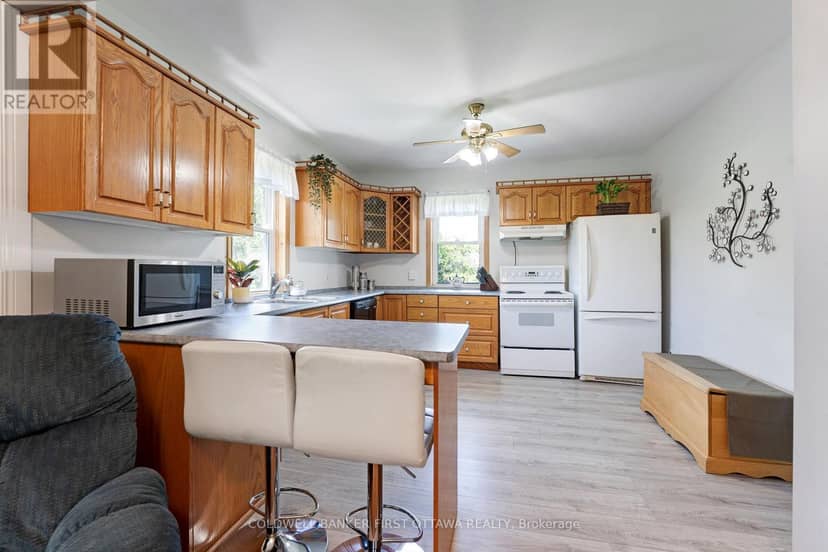 400 Buttermilk Hill Road — photo 9 of 37
