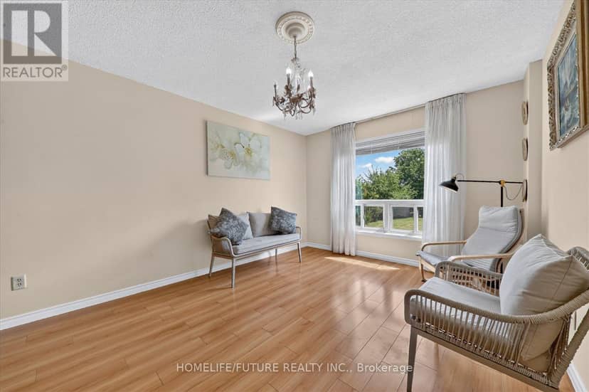 63 Chloe Crescent — photo 11 of 40