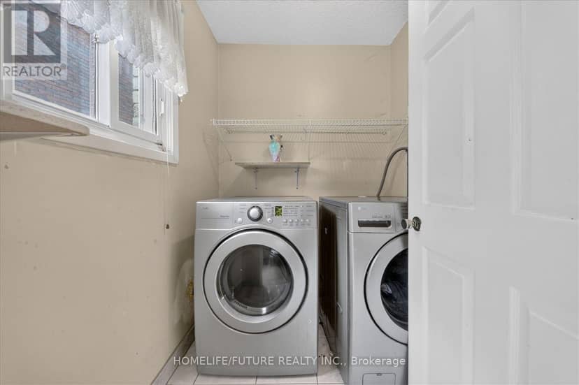 63 Chloe Crescent — photo 20 of 40