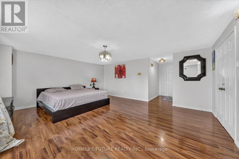 63 Chloe Crescent — photo 25 of 40
