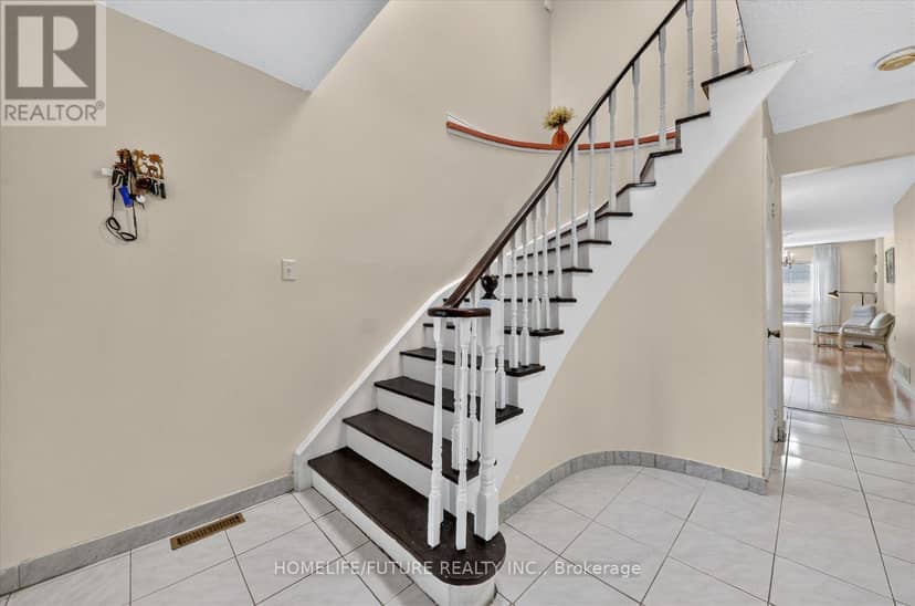 63 Chloe Crescent, Markham, photo 6