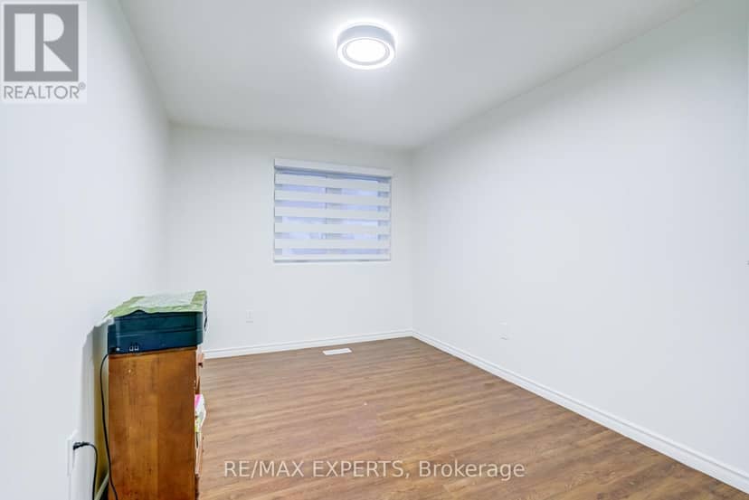 10 Knightsbridge Way — photo 30 of 40