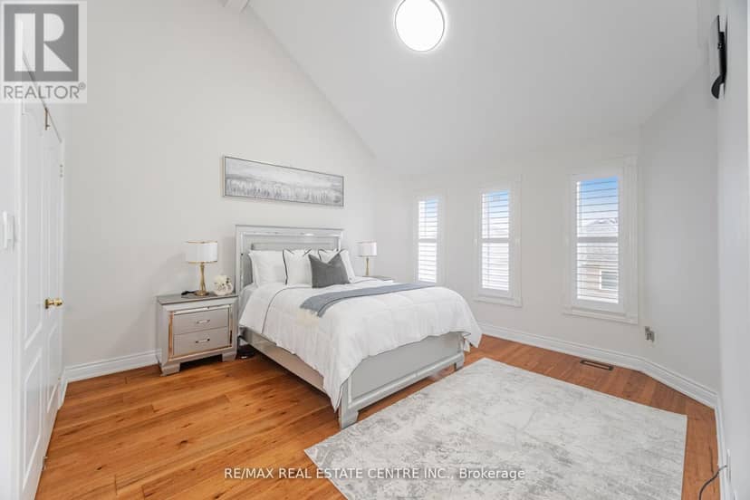 24 Futura Avenue — photo 31 of 39
