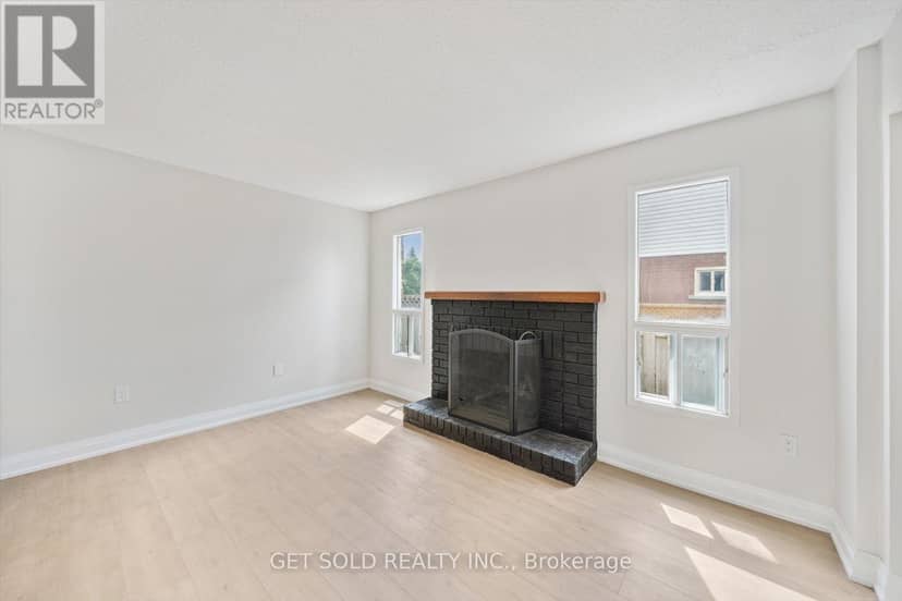232 Kozlov Street, Barrie, photo 3