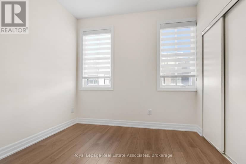 511 - 657 Cricklewood Drive — photo 25 of 37