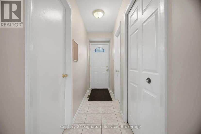 1166 Grand Boulevard — photo 21 of 40