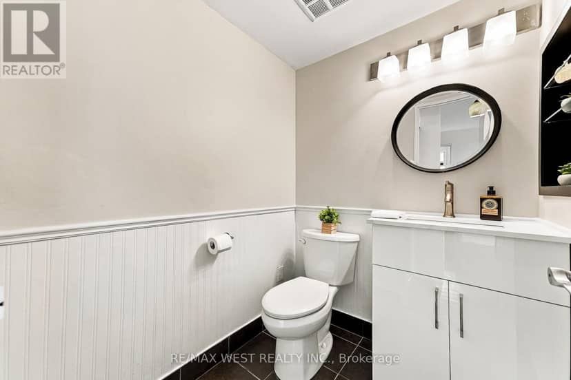 1009 - 1320 Islington Avenue — photo 12 of 23
