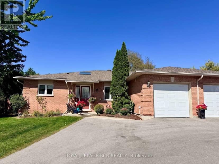 1 - 28 Reddington Drive — photo 1 of 40