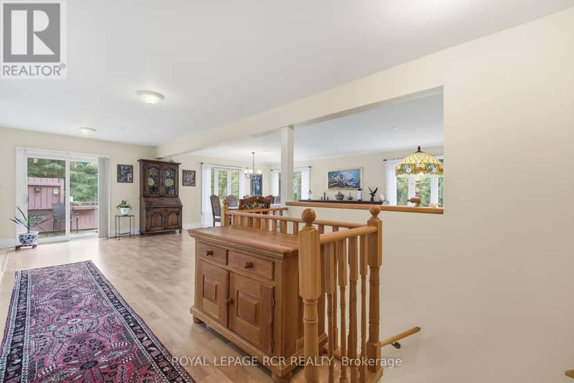 1 - 28 Reddington Drive — photo 16 of 40